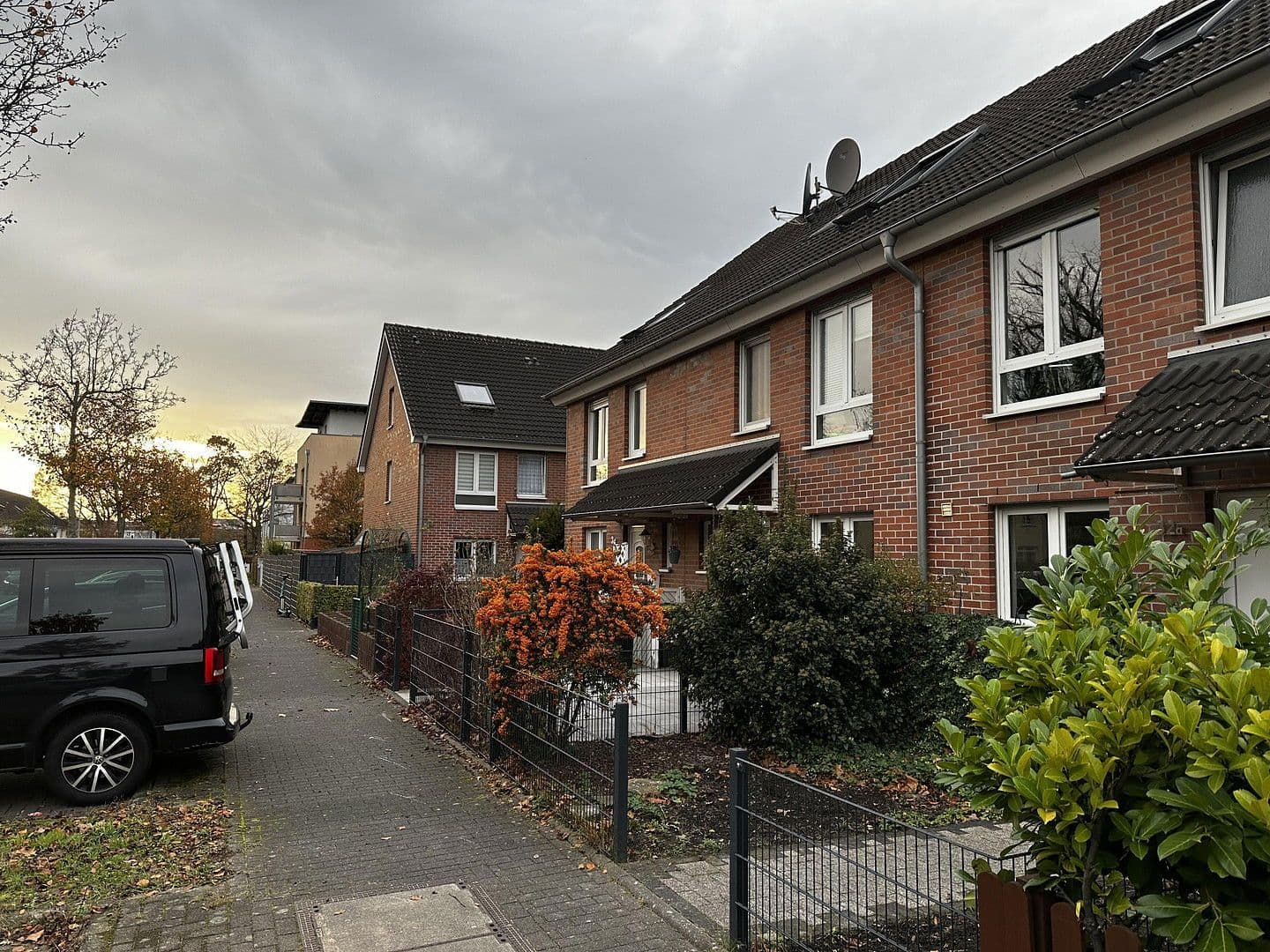 Prenájom domu 145 m², pozemek 370 m², Franz-Raveaux-Straße 32, Köln, Severné Porýnie - Westfálsko Prenájom domu 145 m², pozemek 370 m², Franz-Raveaux-Straße 32, Köln, Severné Porýnie - Westfálsko