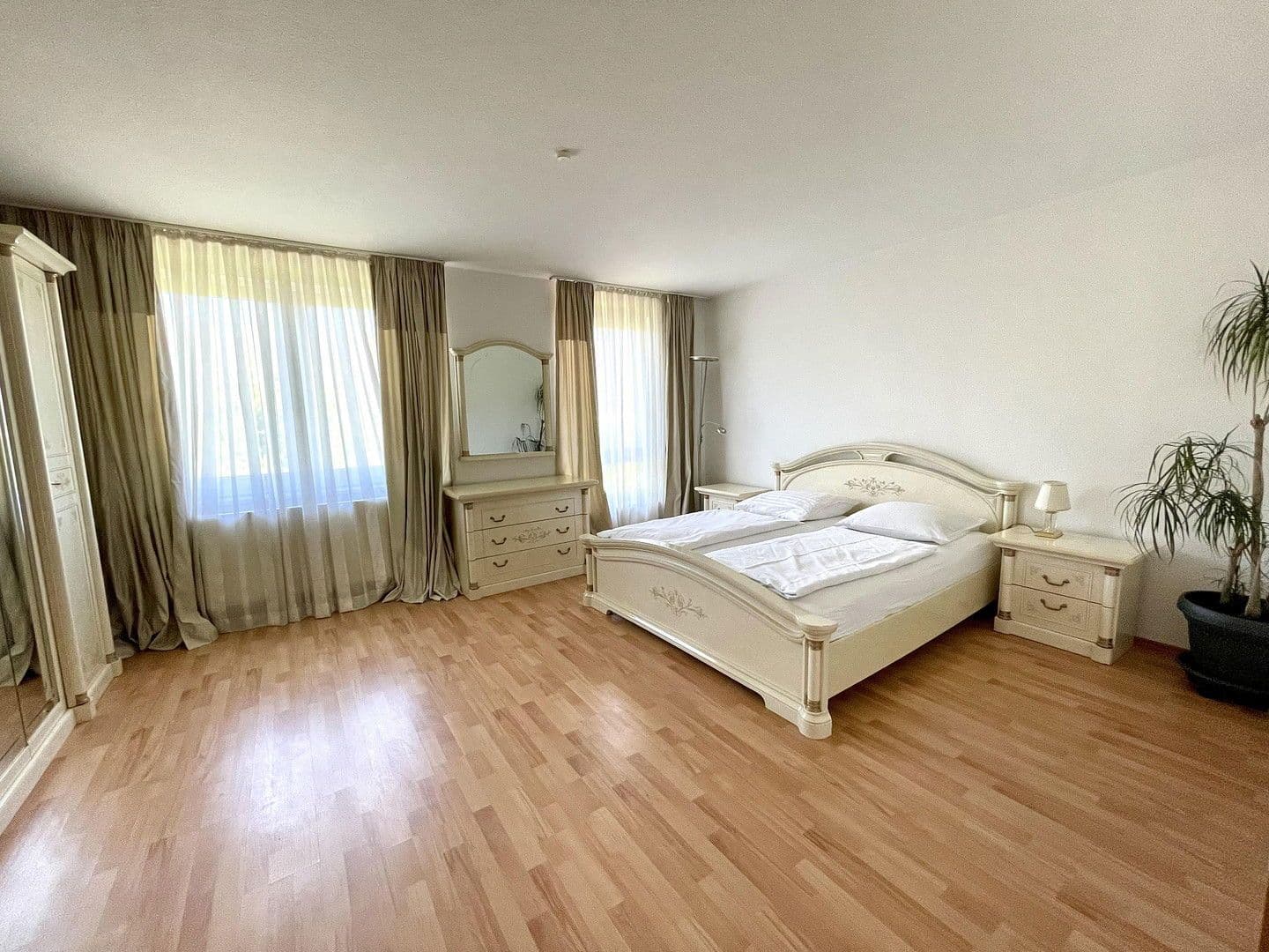 Prenájom domu 145 m², pozemek 370 m², Franz-Raveaux-Straße 32, Köln, Severné Porýnie - Westfálsko Prenájom domu 145 m², pozemek 370 m², Franz-Raveaux-Straße 32, Köln, Severné Porýnie - Westfálsko