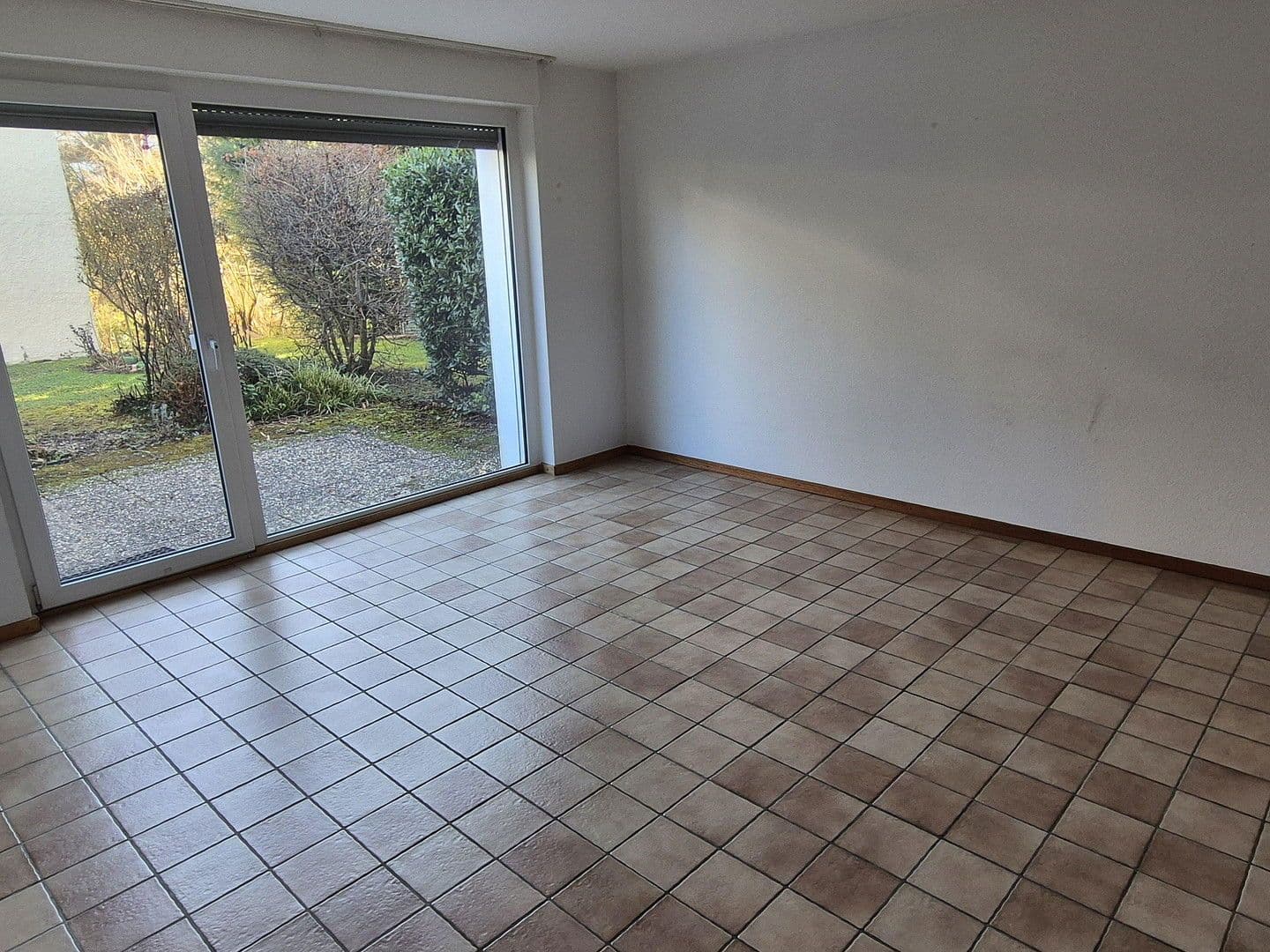 Prenájom bytu 2-izbový 65 m², Lameystraße 47, Pforzheim, Bádensko-Wurttembersko Prenájom bytu 2-izbový 65 m², Lameystraße 47, Pforzheim, Bádensko-Wurttembersko