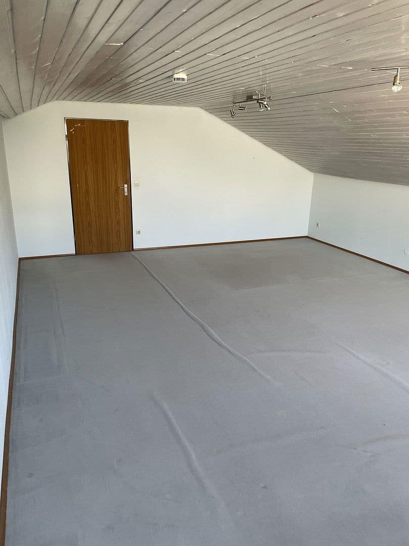 Predaj domu 186 m², pozemek 915 m², Abstatt, Bádensko-Wurttembersko Predaj domu 186 m², pozemek 915 m², Abstatt, Bádensko-Wurttembersko