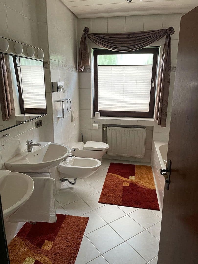 Predaj domu 186 m², pozemek 915 m², Abstatt, Bádensko-Wurttembersko Predaj domu 186 m², pozemek 915 m², Abstatt, Bádensko-Wurttembersko