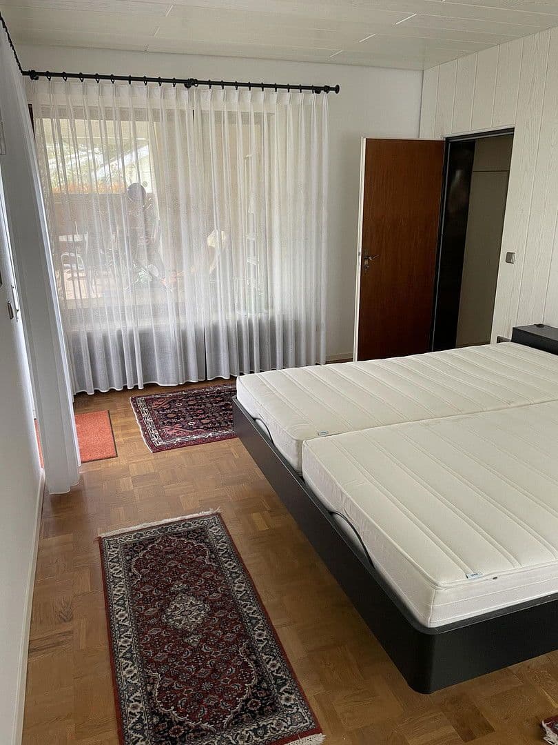 Predaj domu 186 m², pozemek 915 m², Abstatt, Bádensko-Wurttembersko Predaj domu 186 m², pozemek 915 m², Abstatt, Bádensko-Wurttembersko