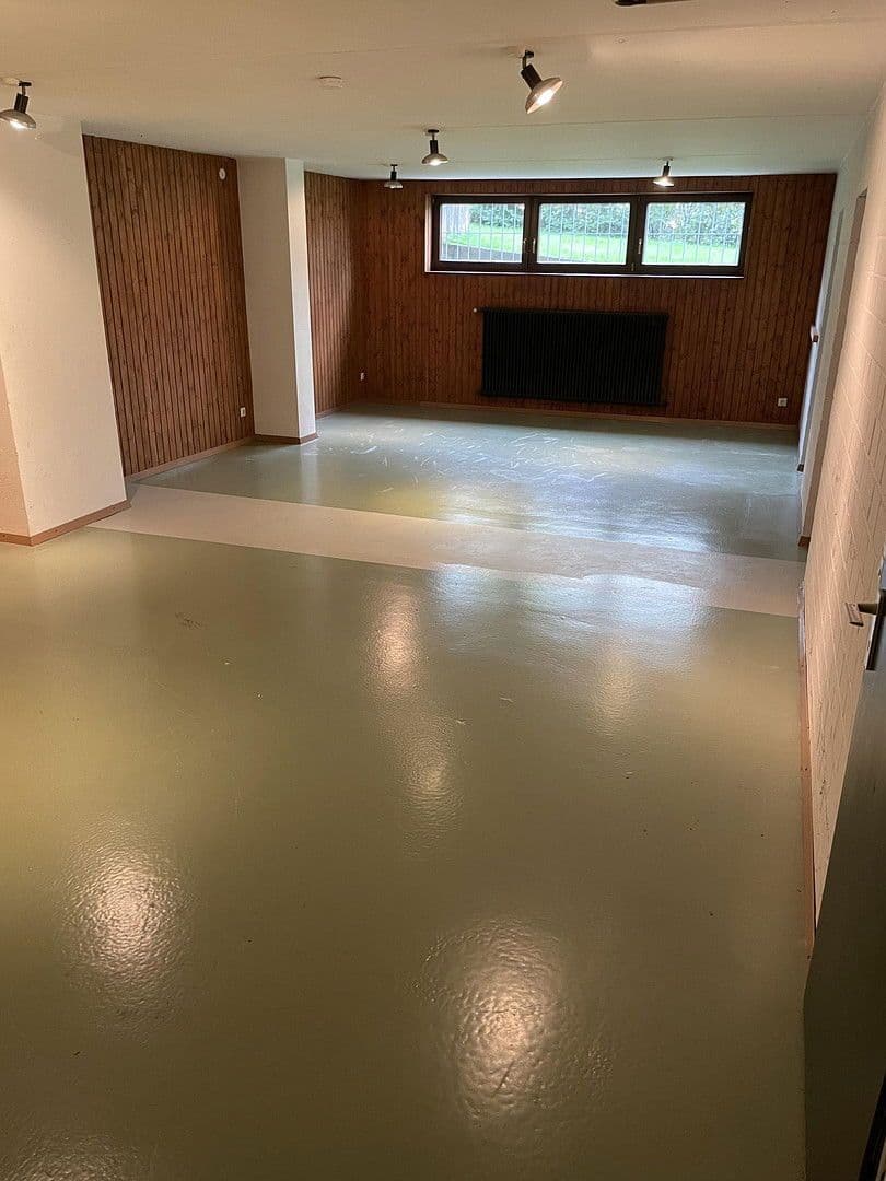 Predaj domu 186 m², pozemek 915 m², Abstatt, Bádensko-Wurttembersko Predaj domu 186 m², pozemek 915 m², Abstatt, Bádensko-Wurttembersko
