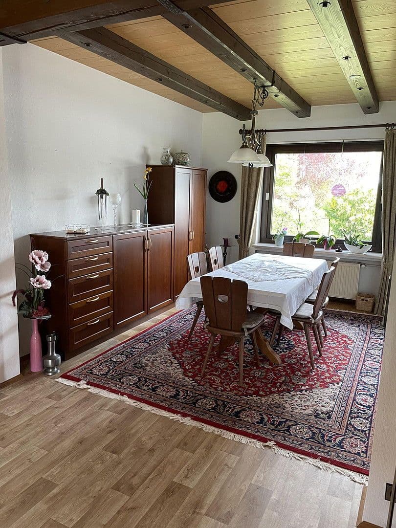 Predaj domu 186 m², pozemek 915 m², Abstatt, Bádensko-Wurttembersko Predaj domu 186 m², pozemek 915 m², Abstatt, Bádensko-Wurttembersko