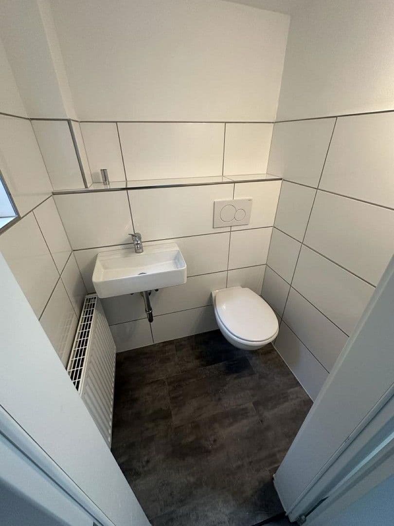 Predaj domu 77 m², pozemek 325 m², Vagel-Griep-Platz 5, Hamburg-Eißendorf, Hamburg Predaj domu 77 m², pozemek 325 m², Vagel-Griep-Platz 5, Hamburg-Eißendorf, Hamburg