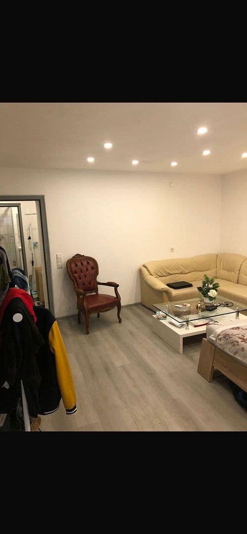 Prenájom bytu 1-izbový 44 m², Saarbrücken, Sársko Prenájom bytu 1-izbový 44 m², Saarbrücken, Sársko