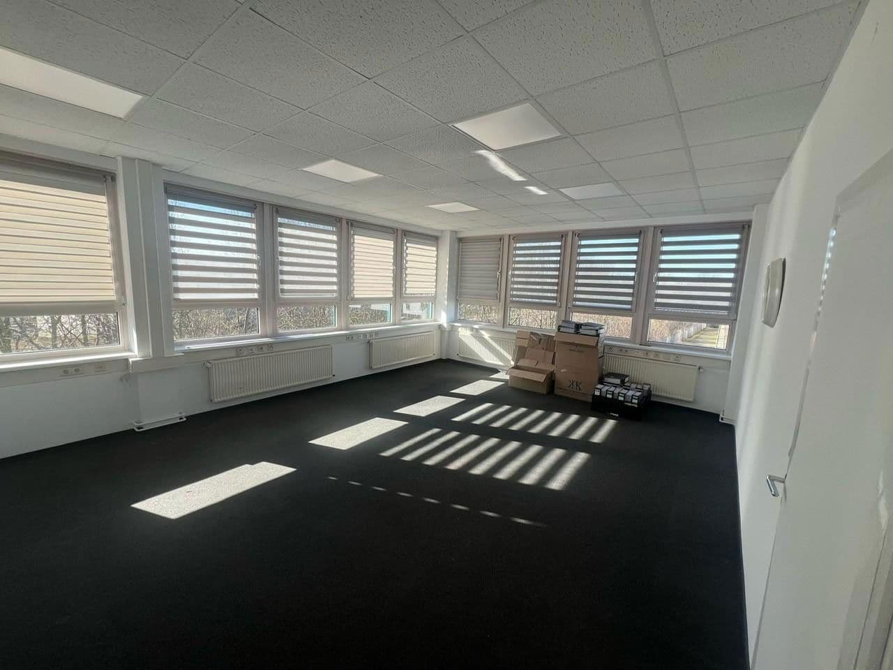 Prenájom kancelárie 180 m², Hildesheim, Dolné Sasko Prenájom kancelárie 180 m², Hildesheim, Dolné Sasko