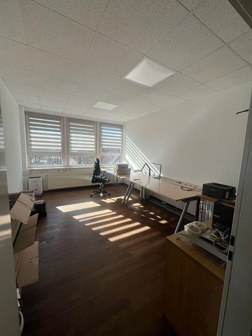 Prenájom kancelárie 180 m², Hildesheim, Dolné Sasko Prenájom kancelárie 180 m², Hildesheim, Dolné Sasko