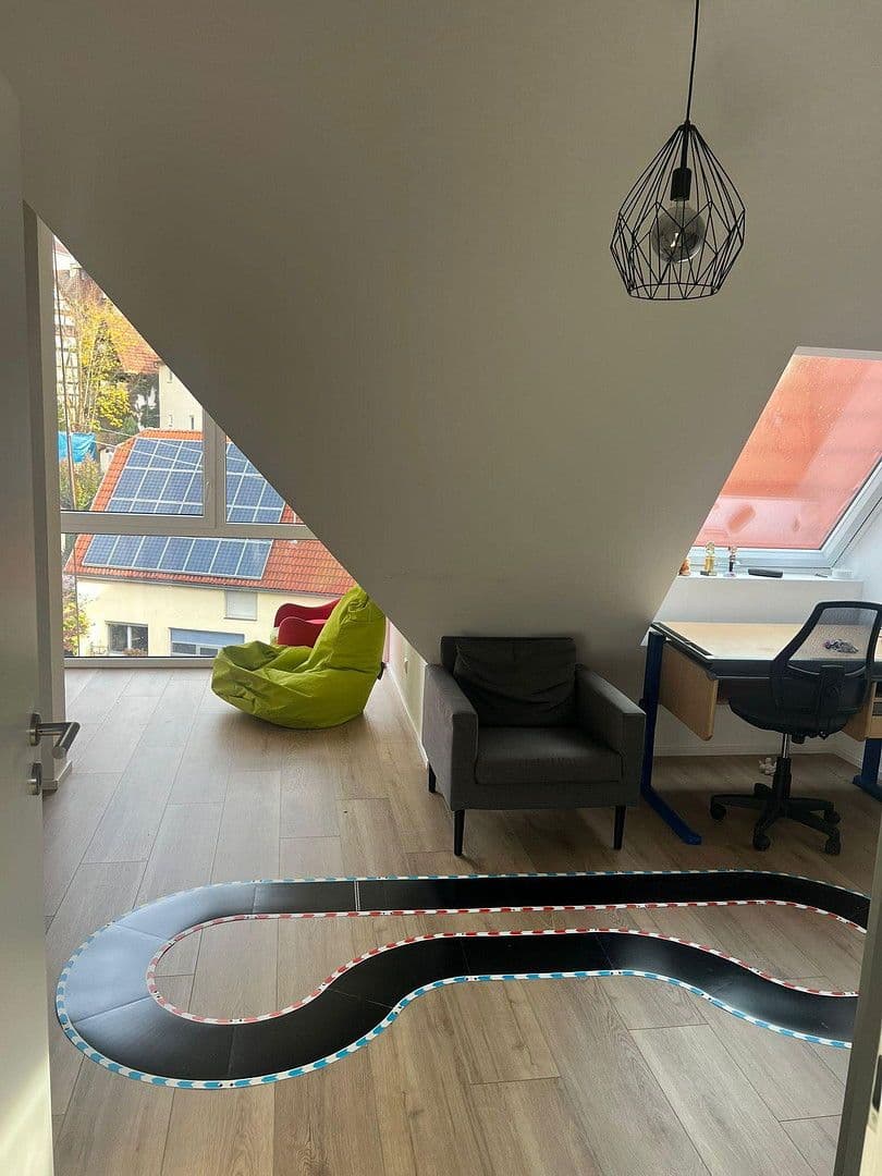 Prenájom bytu 4-izbový 120 m², Horb am Neckar, Bádensko-Wurttembersko Prenájom bytu 4-izbový 120 m², Horb am Neckar, Bádensko-Wurttembersko