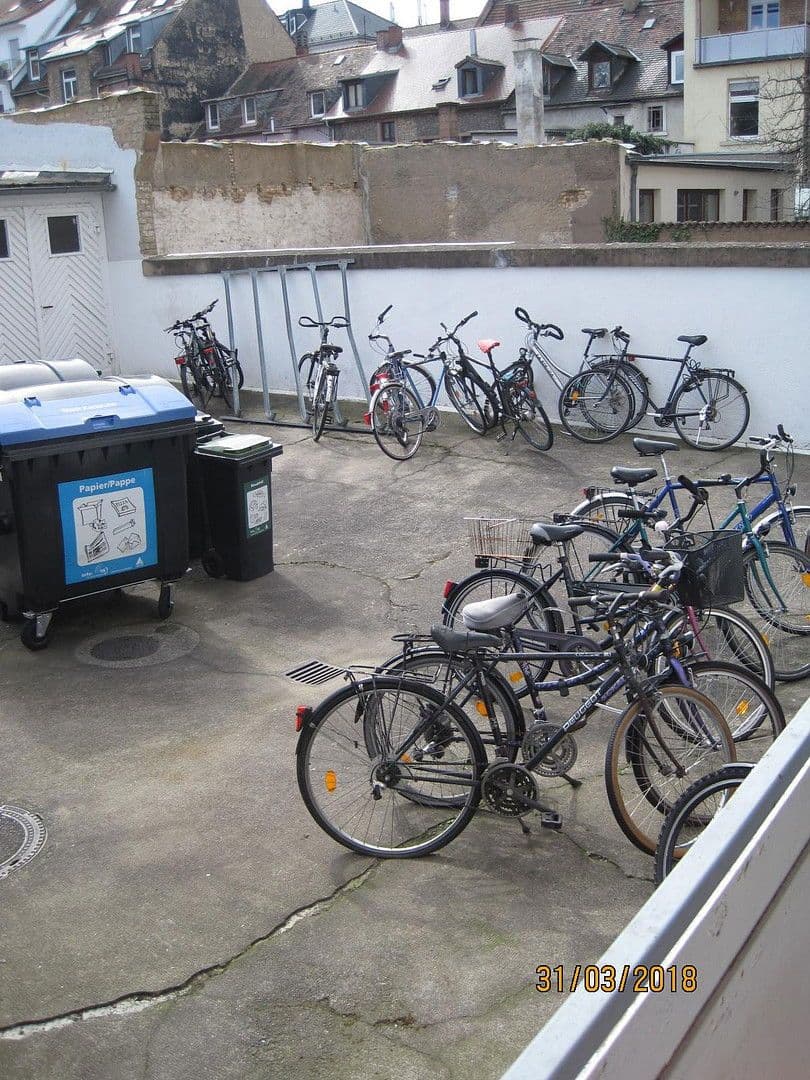 Prenájom bytu 3-izbový 78 m², Bach Str. 77, Karlsruhe, Bádensko-Wurttembersko Prenájom bytu 3-izbový 78 m², Bach Str. 77, Karlsruhe, Bádensko-Wurttembersko