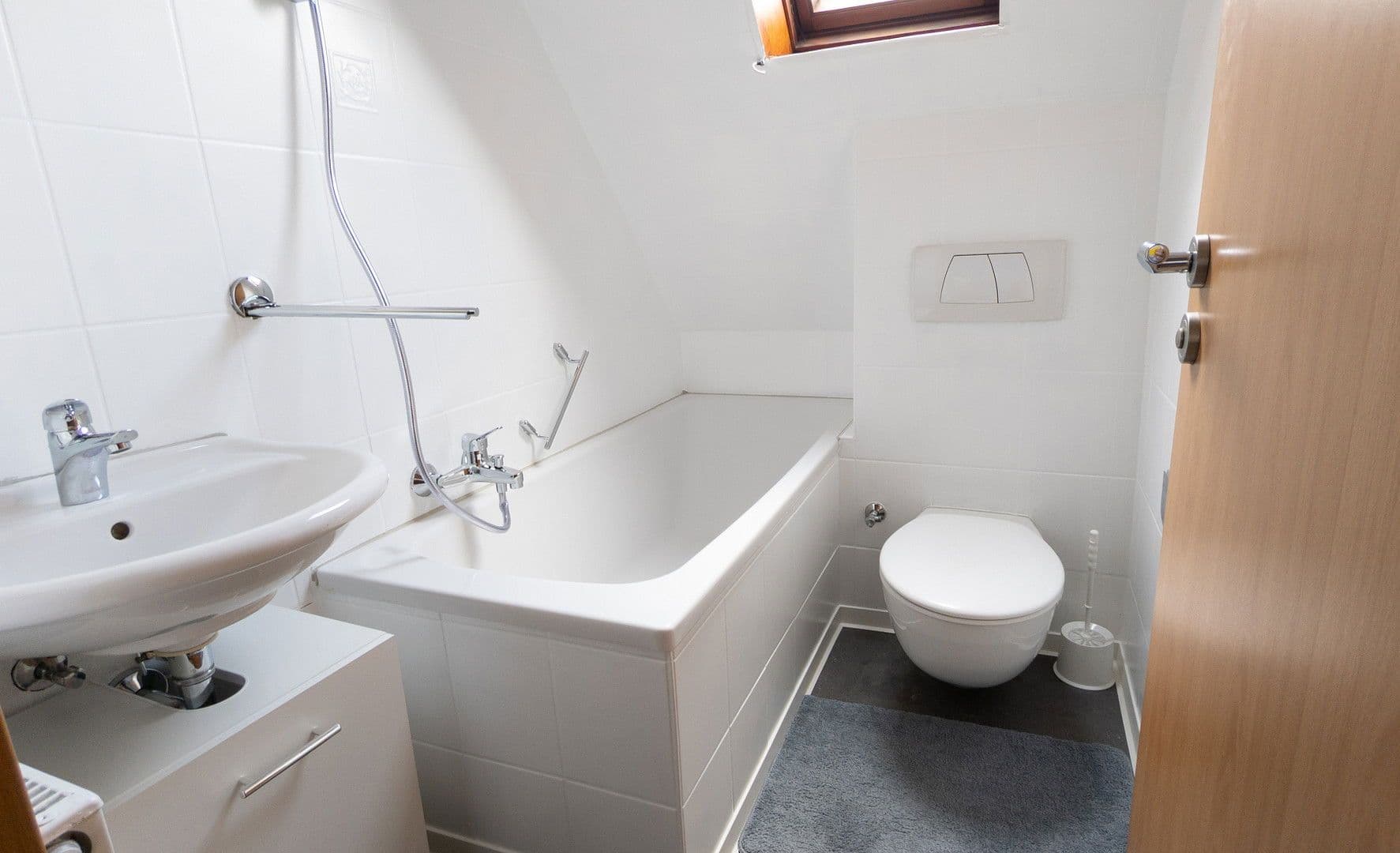 Prenájom bytu 3-izbový 65 m², Louis-Hentges-Str. 32, Heilbronn, Bádensko-Wurttembersko Prenájom bytu 3-izbový 65 m², Louis-Hentges-Str. 32, Heilbronn, Bádensko-Wurttembersko