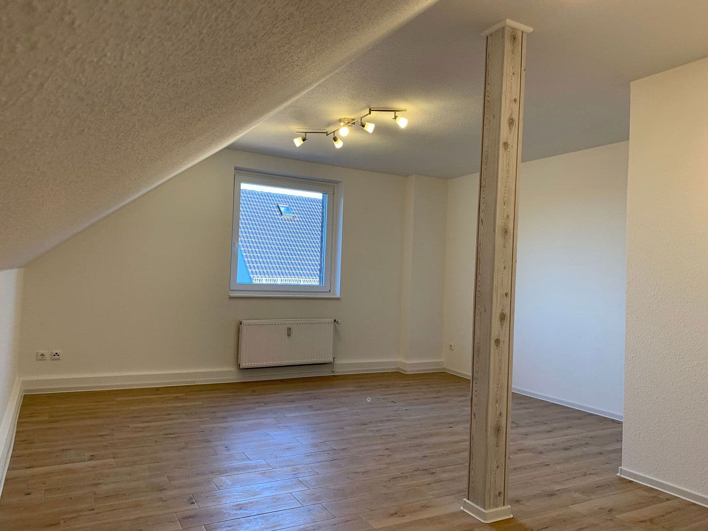 Predaj bytu 2-izbový 58 m², Andersenstr., 18, Delmenhorst, Dolné Sasko Predaj bytu 2-izbový 58 m², Andersenstr., 18, Delmenhorst, Dolné Sasko