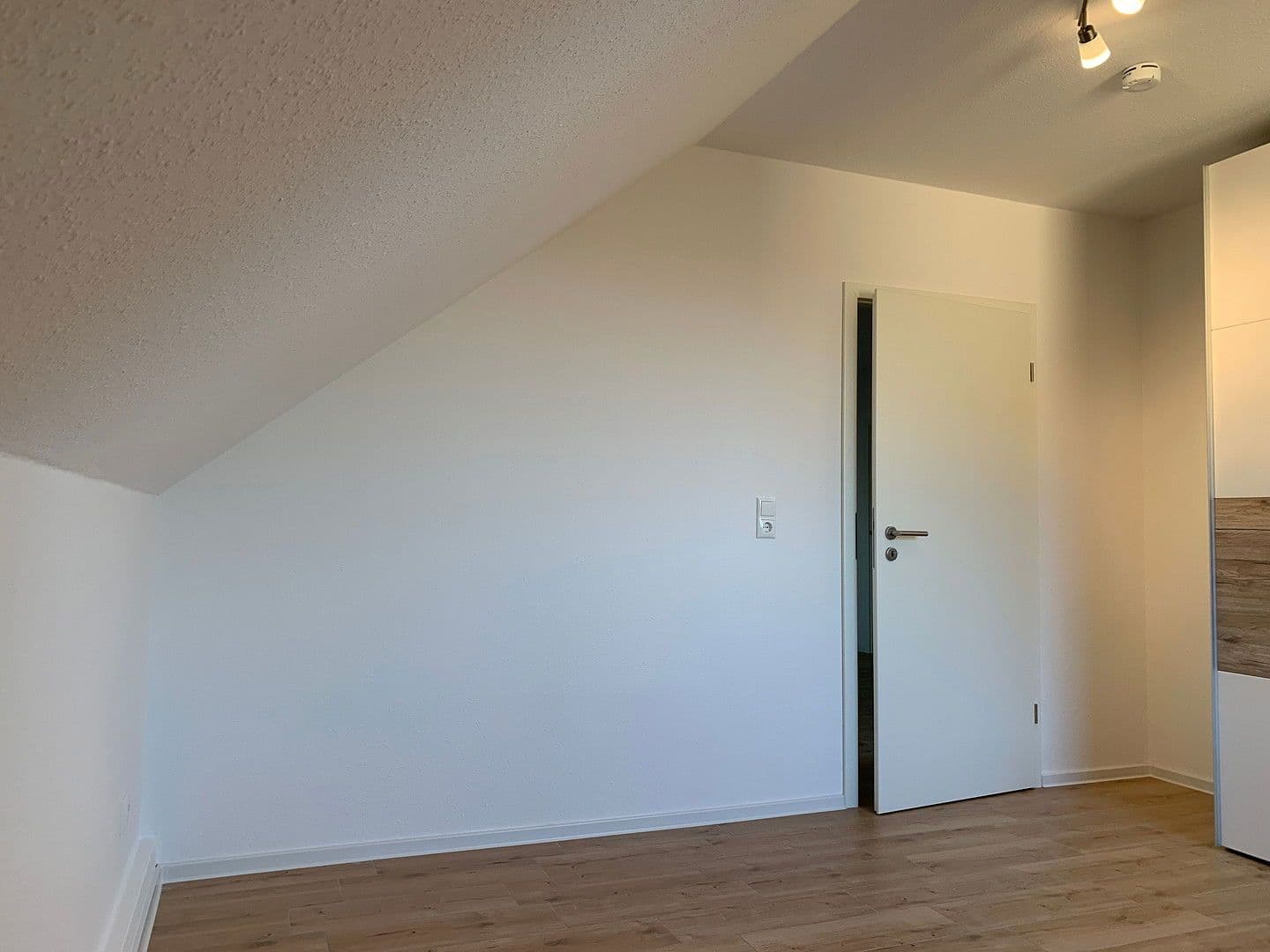 Predaj bytu 2-izbový 58 m², Andersenstr., 18, Delmenhorst, Dolné Sasko Predaj bytu 2-izbový 58 m², Andersenstr., 18, Delmenhorst, Dolné Sasko