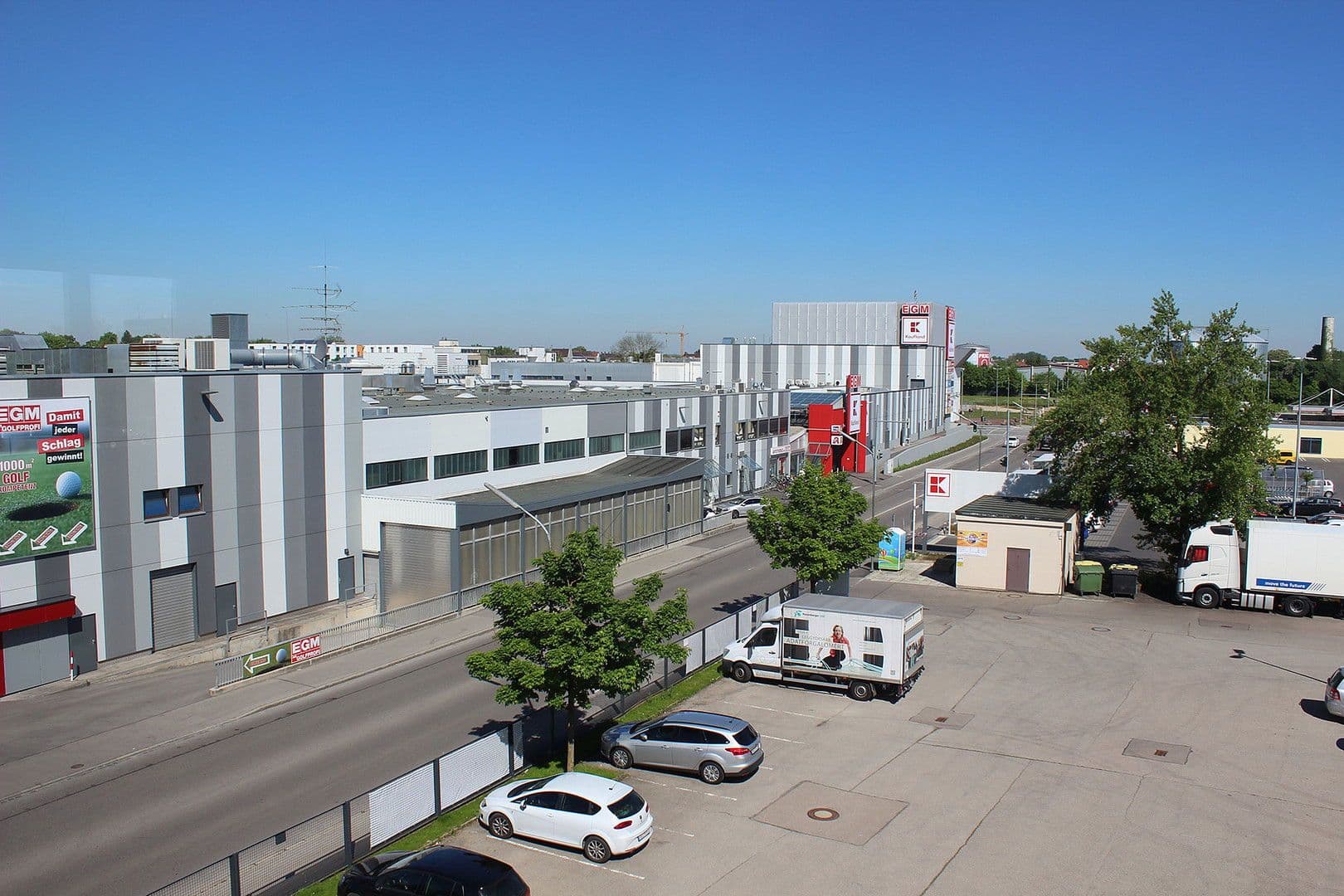 Prenájom kancelárie 24 m², Brixenerstr. 8, Augsburg, Bavorsko Prenájom kancelárie 24 m², Brixenerstr. 8, Augsburg, Bavorsko