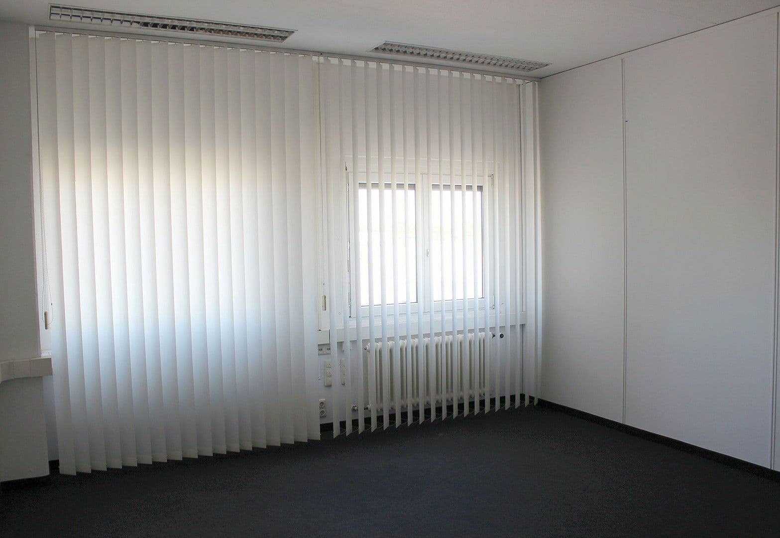 Prenájom kancelárie 24 m², Brixenerstr. 8, Augsburg, Bavorsko Prenájom kancelárie 24 m², Brixenerstr. 8, Augsburg, Bavorsko