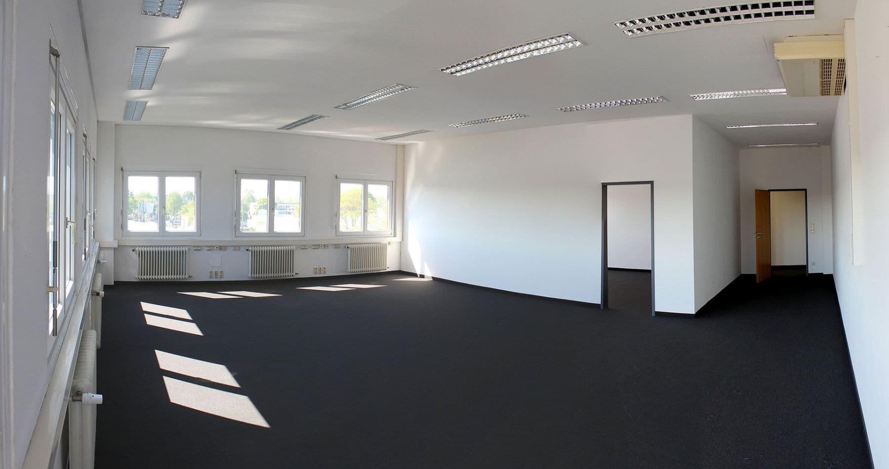 Prenájom kancelárie 24 m², Brixenerstr. 8, Augsburg, Bavorsko Prenájom kancelárie 24 m², Brixenerstr. 8, Augsburg, Bavorsko