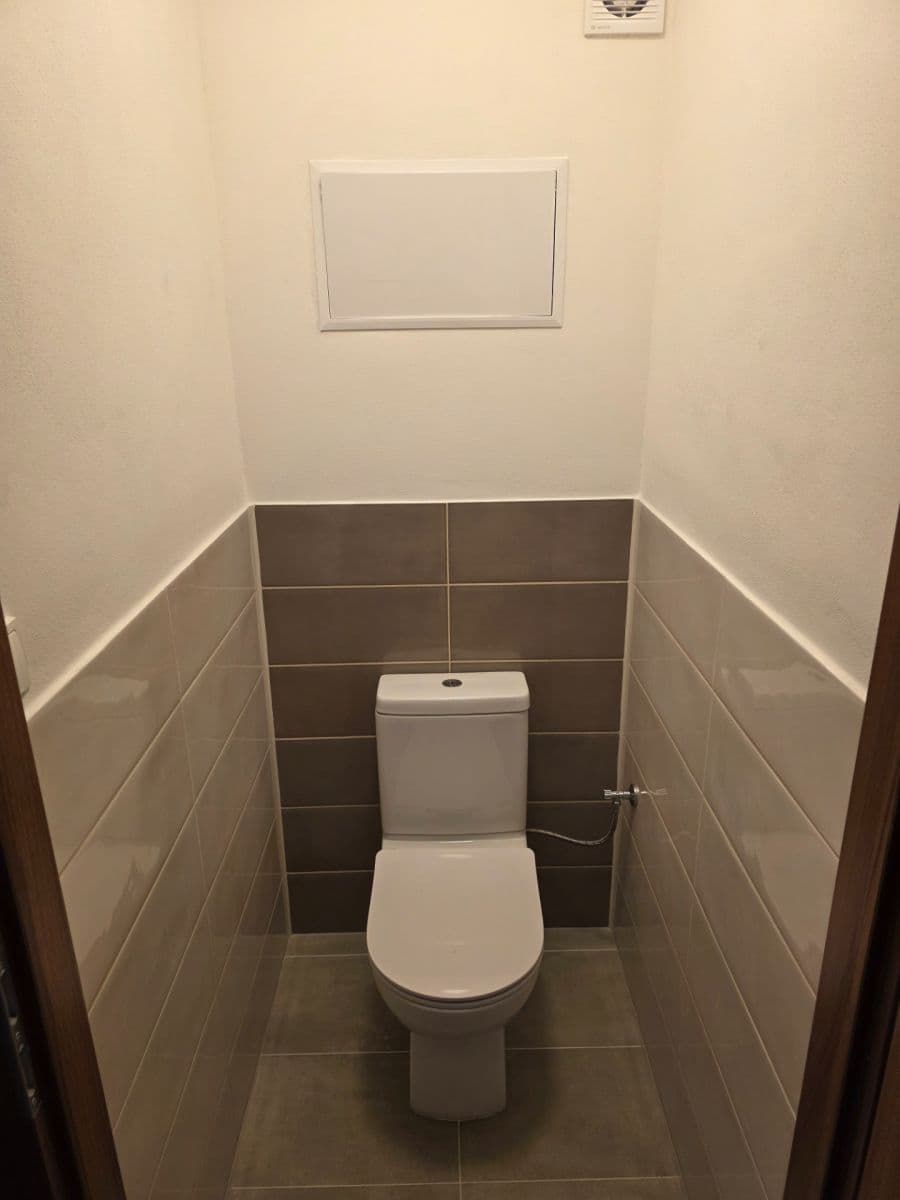 Prenájom bytu 2-izbový 40 m², Vestecká, Nehvizdy, Středočeský kraj Prenájom bytu 2-izbový 40 m², Vestecká, Nehvizdy, Středočeský kraj