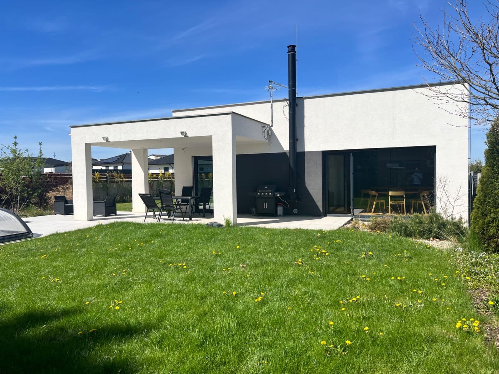 Predaj domu 190 m², pozemek 1.132 m², Bezová, Mukařov, Středočeský kraj Predaj domu 190 m², pozemek 1.132 m², Bezová, Mukařov, Středočeský kraj