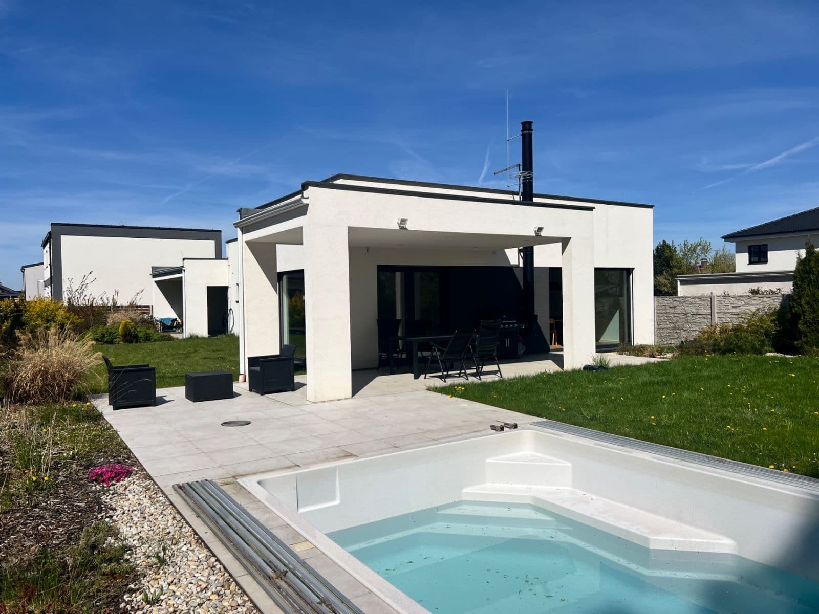 Predaj domu 190 m², pozemek 1.132 m², Bezová, Mukařov, Středočeský kraj Predaj domu 190 m², pozemek 1.132 m², Bezová, Mukařov, Středočeský kraj