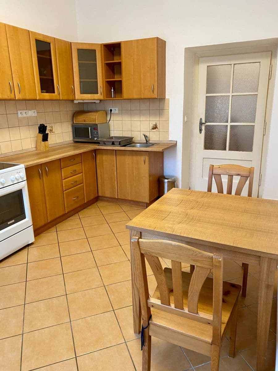 Prenájom bytu 1-izbový 40 m², Zelená, Praha, Praha Prenájom bytu 1-izbový 40 m², Zelená, Praha, Praha