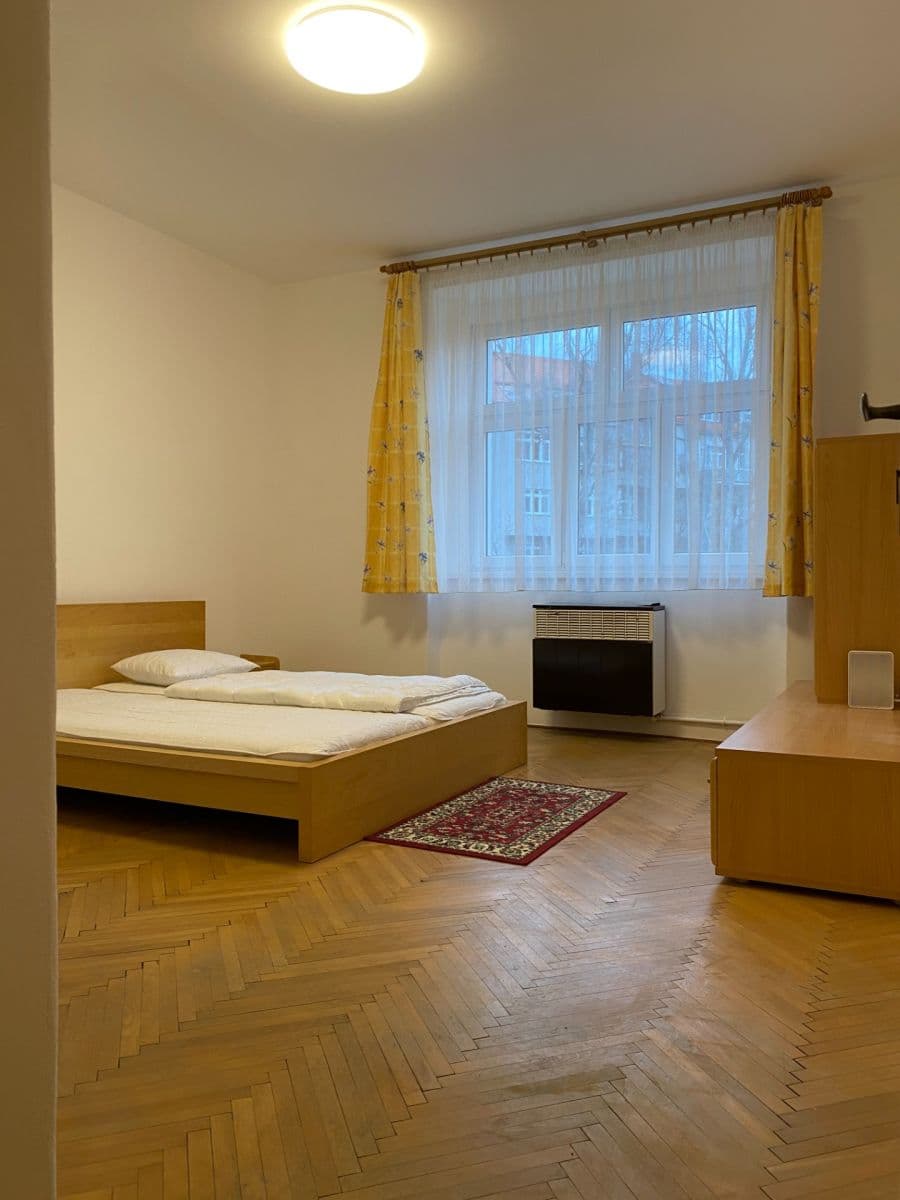 Prenájom bytu 1-izbový 40 m², Zelená, Praha, Praha Prenájom bytu 1-izbový 40 m², Zelená, Praha, Praha