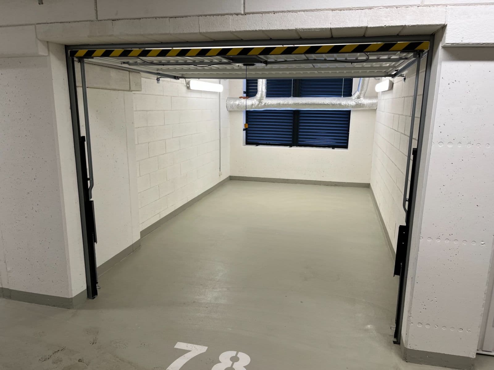 Prenájom bytu 2-izbový 42 m², Fabiánové, Praha, Praha Prenájom bytu 2-izbový 42 m², Fabiánové, Praha, Praha