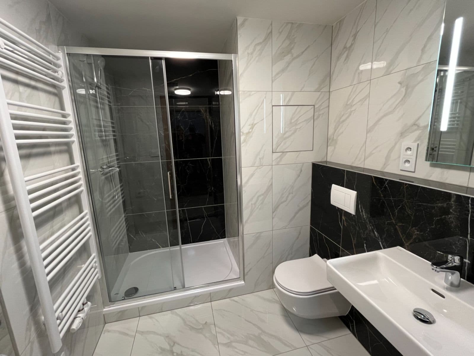 Prenájom bytu 2-izbový 42 m², Fabiánové, Praha, Praha Prenájom bytu 2-izbový 42 m², Fabiánové, Praha, Praha