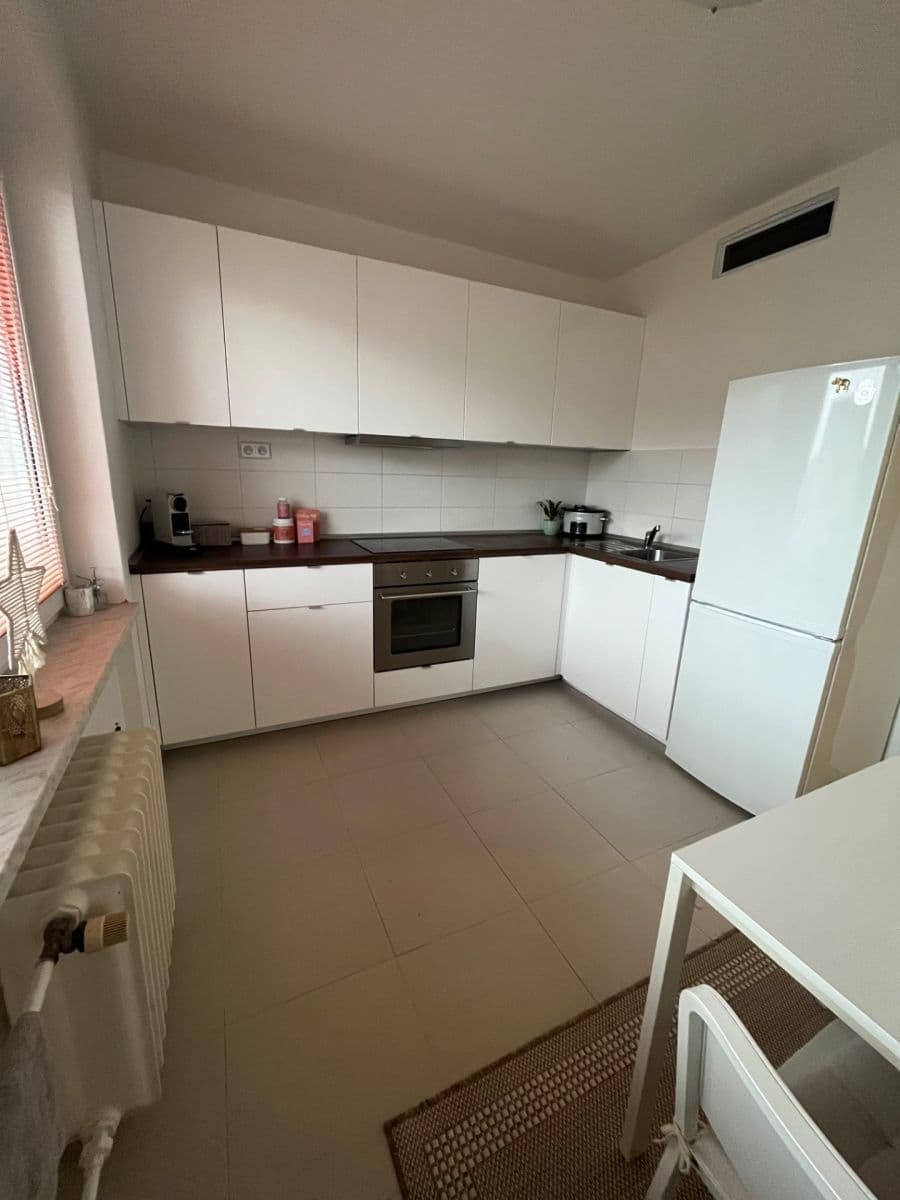 Prenájom bytu 1-izbový 37 m², Staňkova, Ostrava, Moravskoslezský kraj Prenájom bytu 1-izbový 37 m², Staňkova, Ostrava, Moravskoslezský kraj