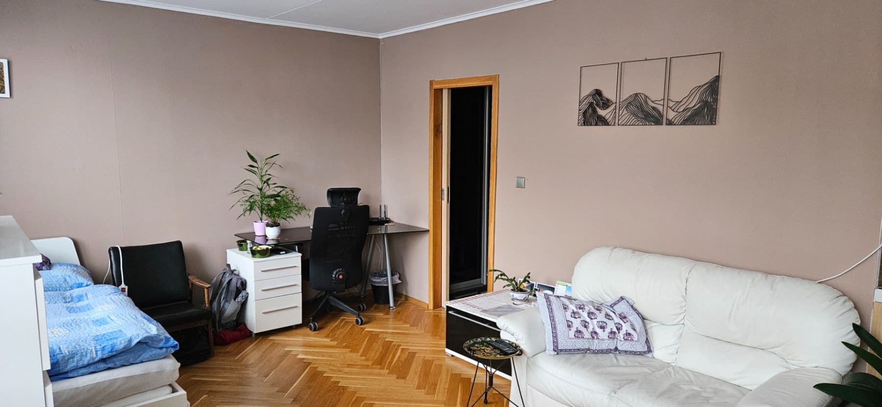 Prenájom bytu 1-izbový 34 m², Nechvílova, Praha, Praha Prenájom bytu 1-izbový 34 m², Nechvílova, Praha, Praha