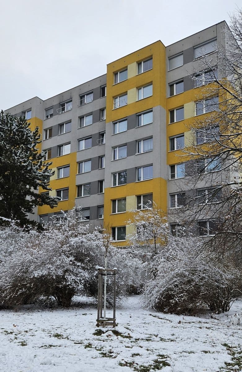 Prenájom bytu 1-izbový 34 m², Nechvílova, Praha, Praha Prenájom bytu 1-izbový 34 m², Nechvílova, Praha, Praha