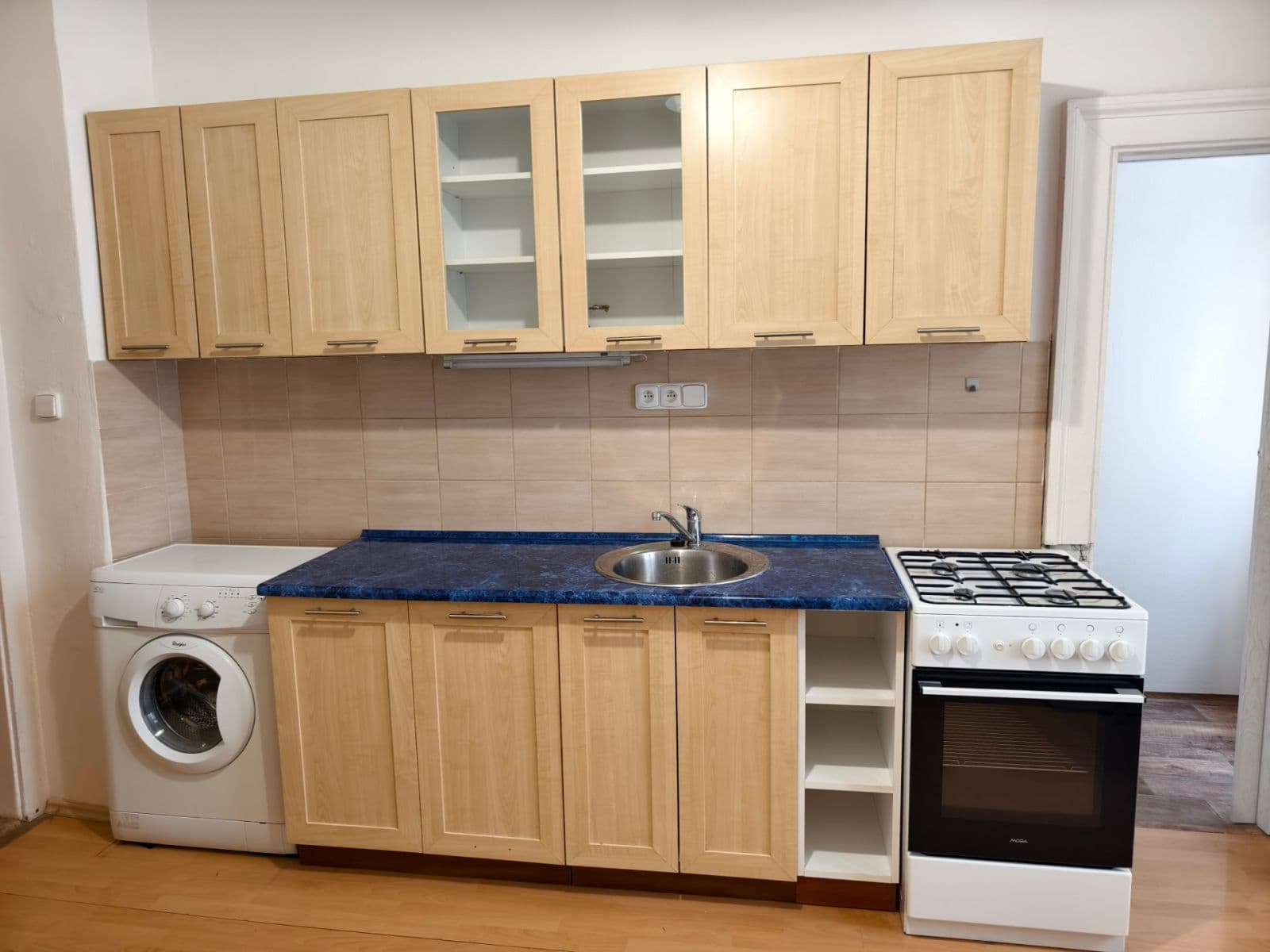 Prenájom bytu 3-izbový 62 m², Plzeňská, Praha, Praha Prenájom bytu 3-izbový 62 m², Plzeňská, Praha, Praha