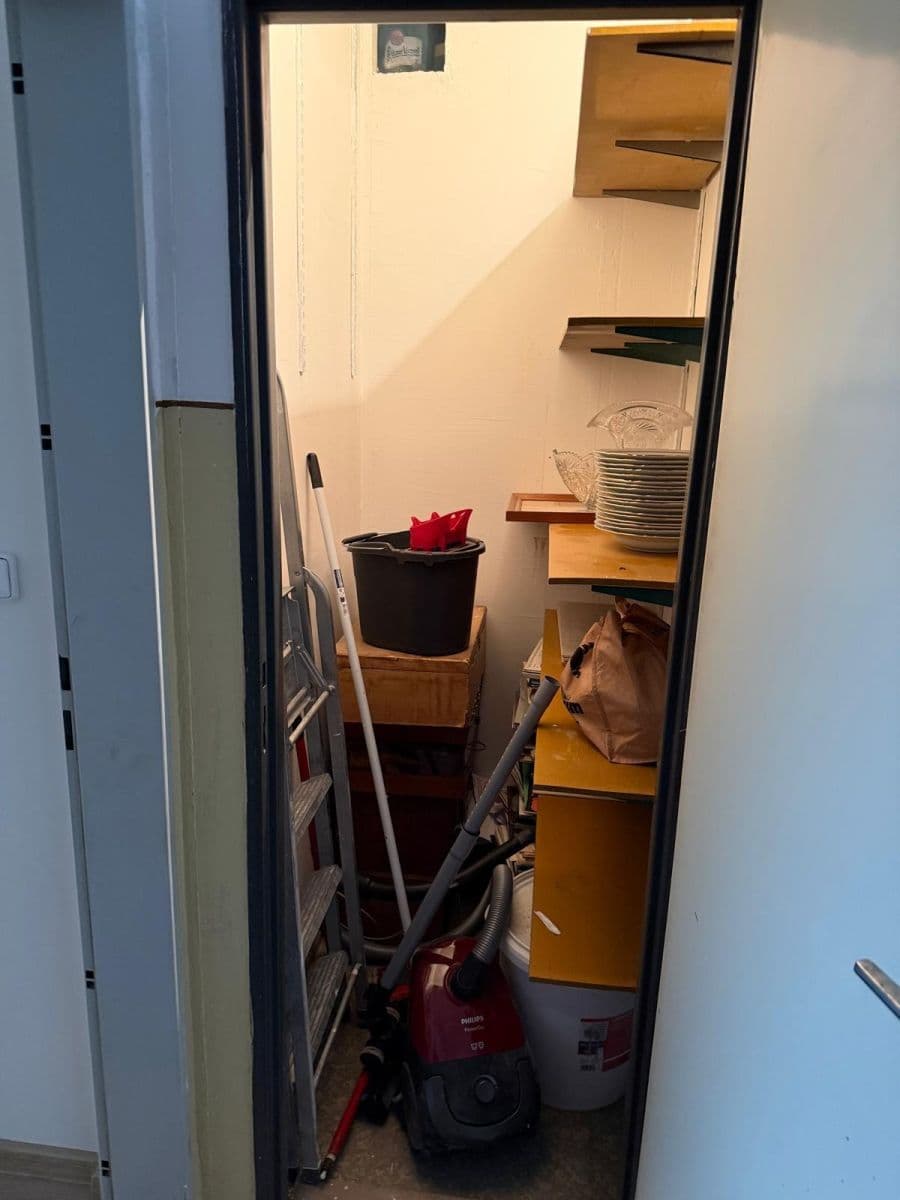 Prenájom bytu 2-izbový 40 m², Třebenická, Praha, Praha Prenájom bytu 2-izbový 40 m², Třebenická, Praha, Praha