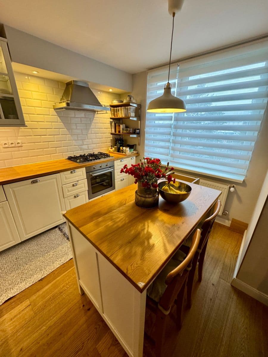 Prenájom bytu 3-izbový 89 m², Záveská, Praha, Praha Prenájom bytu 3-izbový 89 m², Záveská, Praha, Praha