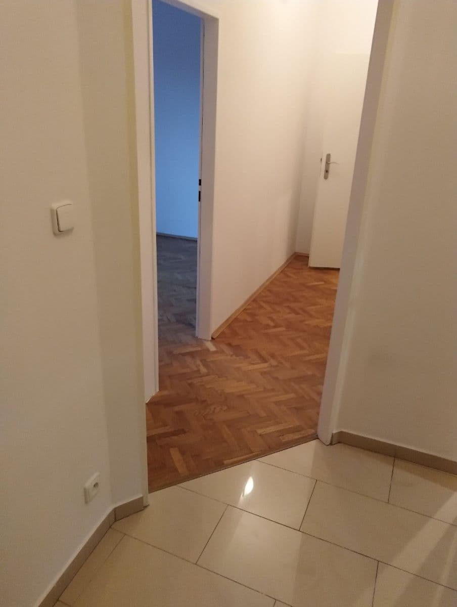 Predaj bytu 2-izbový 38 m², Plzeňská, Praha, Praha Predaj bytu 2-izbový 38 m², Plzeňská, Praha, Praha