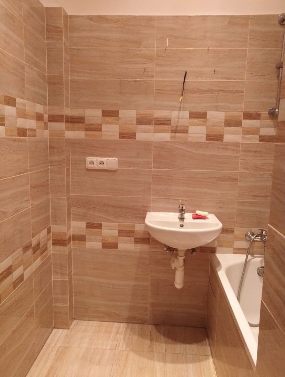 Predaj bytu 2-izbový 38 m², Plzeňská, Praha, Praha Predaj bytu 2-izbový 38 m², Plzeňská, Praha, Praha