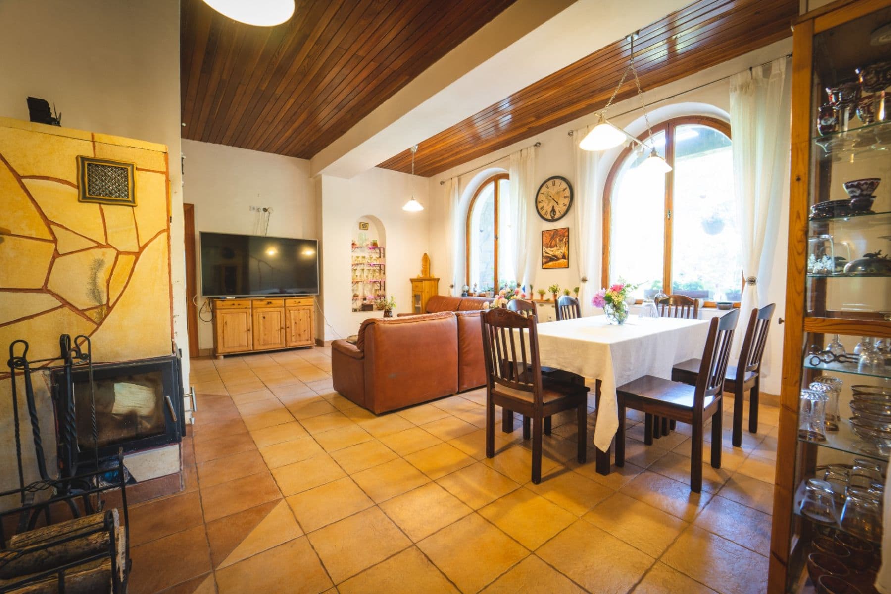 Predaj domu 241 m², pozemek 2.209 m², Chrášťany, Středočeský kraj Predaj domu 241 m², pozemek 2.209 m², Chrášťany, Středočeský kraj