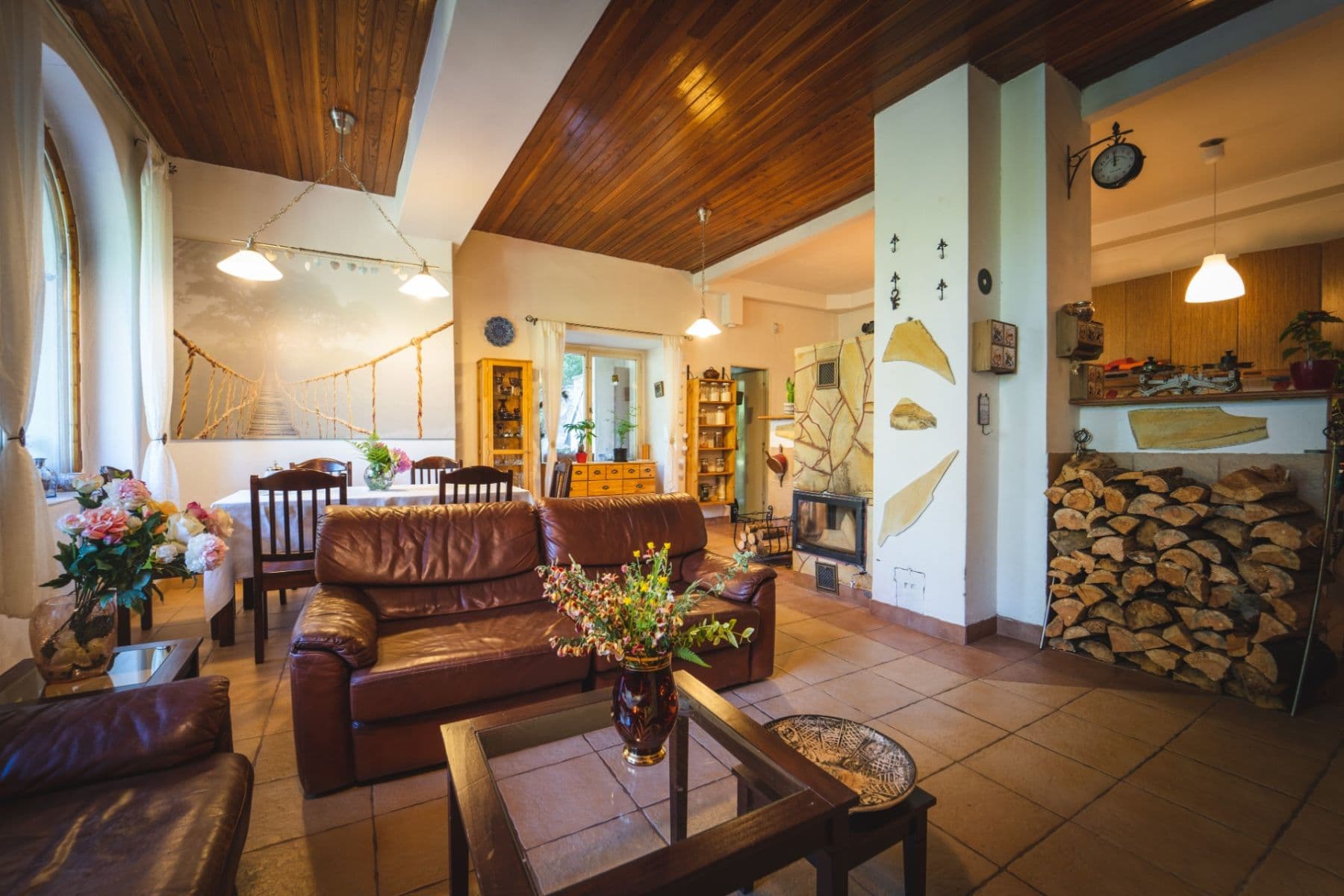 Predaj domu 241 m², pozemek 2.209 m², Chrášťany, Středočeský kraj Predaj domu 241 m², pozemek 2.209 m², Chrášťany, Středočeský kraj