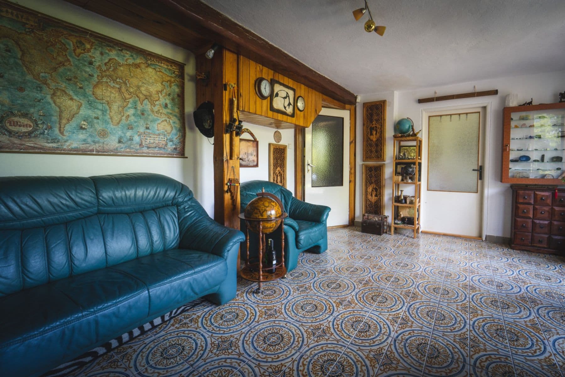 Predaj domu 241 m², pozemek 2.209 m², Chrášťany, Středočeský kraj Predaj domu 241 m², pozemek 2.209 m², Chrášťany, Středočeský kraj