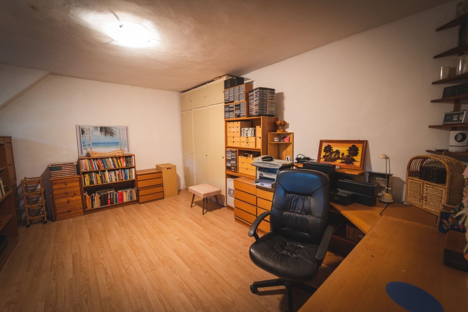 Predaj domu 241 m², pozemek 2.209 m², Chrášťany, Středočeský kraj Predaj domu 241 m², pozemek 2.209 m², Chrášťany, Středočeský kraj