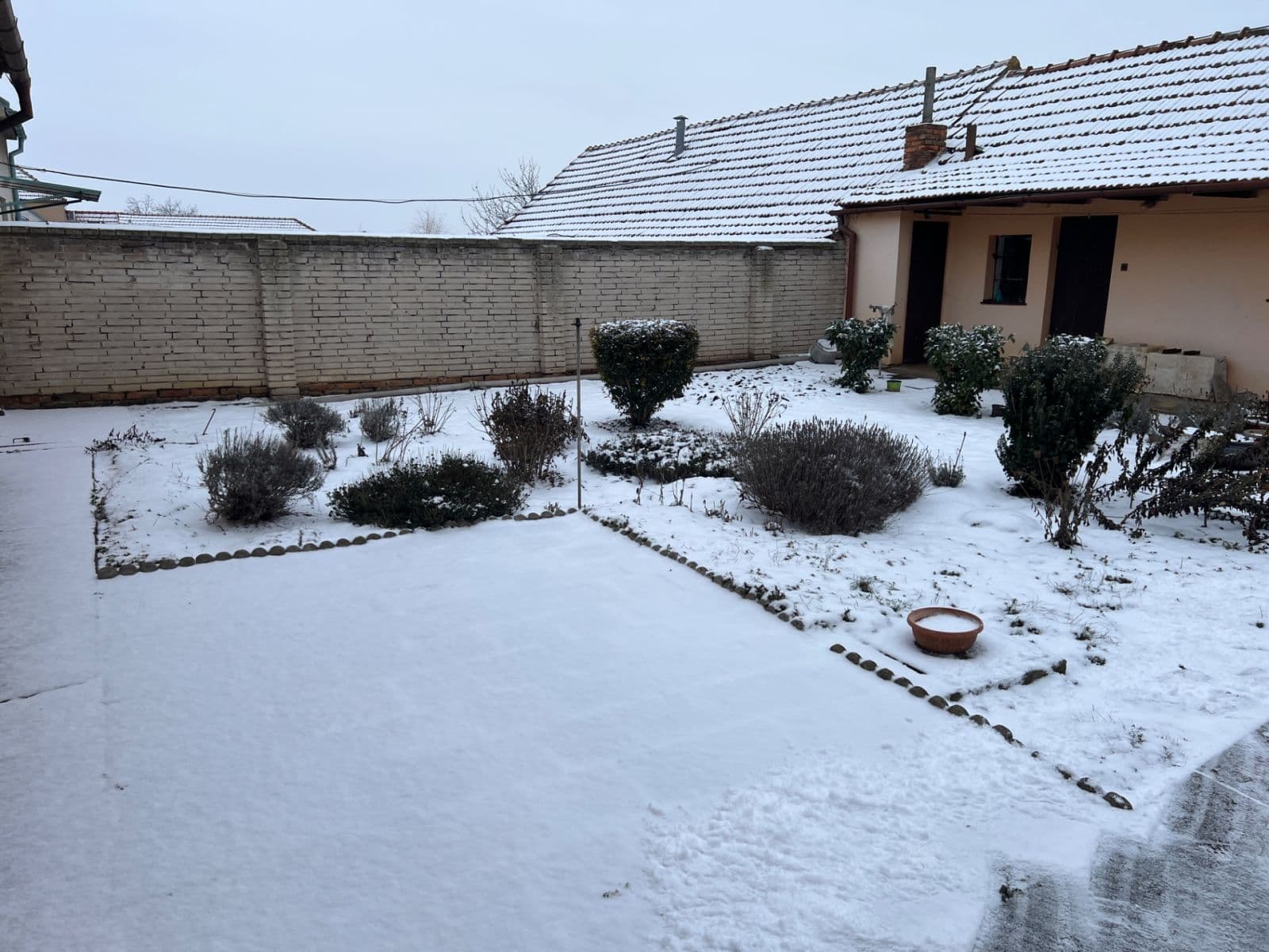 Prenájom domu 115 m², pozemek 542 m², Slíny, Velké Bílovice, Jihomoravský kraj Prenájom domu 115 m², pozemek 542 m², Slíny, Velké Bílovice, Jihomoravský kraj