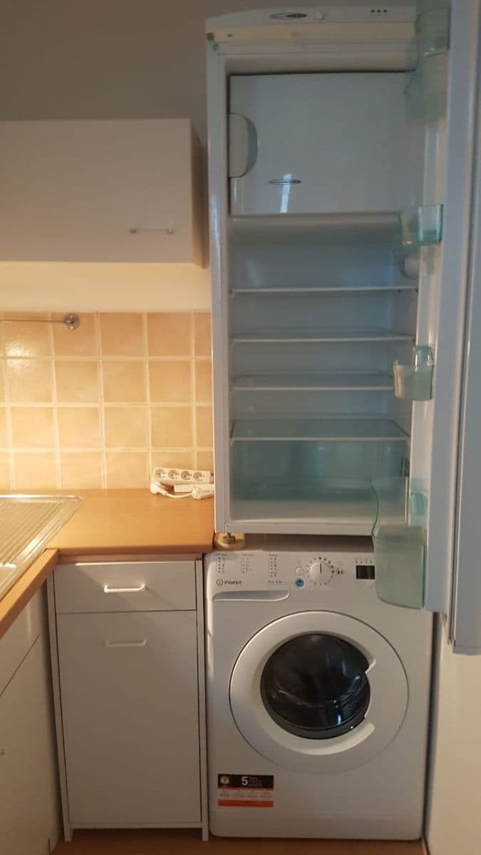 Prenájom bytu 1-izbový 23 m², Březenecká, Chomutov, Ústecký kraj Prenájom bytu 1-izbový 23 m², Březenecká, Chomutov, Ústecký kraj