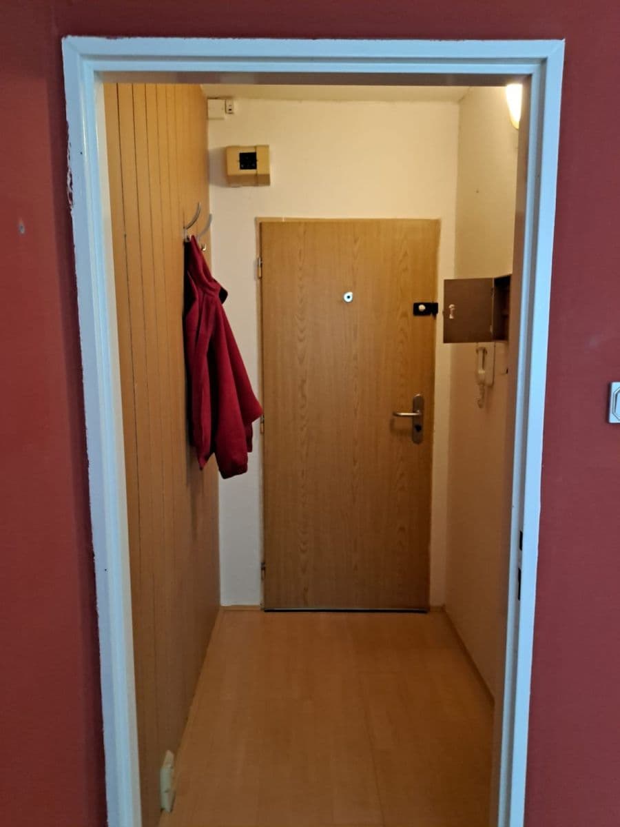 Prenájom bytu 1-izbový 23 m², Březenecká, Chomutov, Ústecký kraj Prenájom bytu 1-izbový 23 m², Březenecká, Chomutov, Ústecký kraj