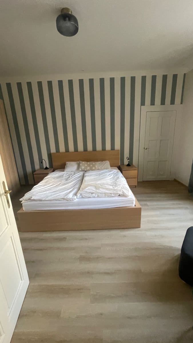 Prenájom bytu 2-izbový 52 m², Bulharská, Praha, Praha Prenájom bytu 2-izbový 52 m², Bulharská, Praha, Praha