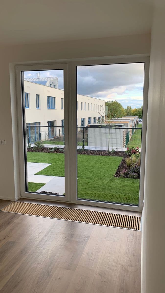 Prenájom bytu 2-izbový 88 m², Křižanská, Praha, Praha Prenájom bytu 2-izbový 88 m², Křižanská, Praha, Praha