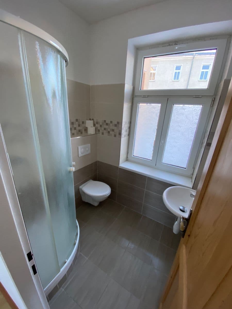 Prenájom bytu 1-izbový 28 m², Pod Hájem, Jablonec nad Nisou, Liberecký kraj Prenájom bytu 1-izbový 28 m², Pod Hájem, Jablonec nad Nisou, Liberecký kraj