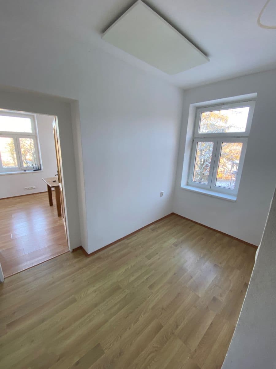 Prenájom bytu 1-izbový 28 m², Pod Hájem, Jablonec nad Nisou, Liberecký kraj Prenájom bytu 1-izbový 28 m², Pod Hájem, Jablonec nad Nisou, Liberecký kraj