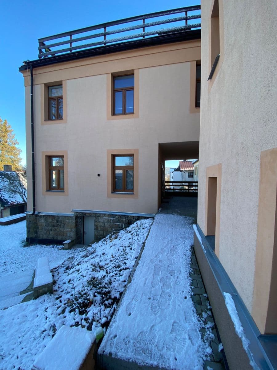 Prenájom bytu 1-izbový 28 m², Pod Hájem, Jablonec nad Nisou, Liberecký kraj Prenájom bytu 1-izbový 28 m², Pod Hájem, Jablonec nad Nisou, Liberecký kraj