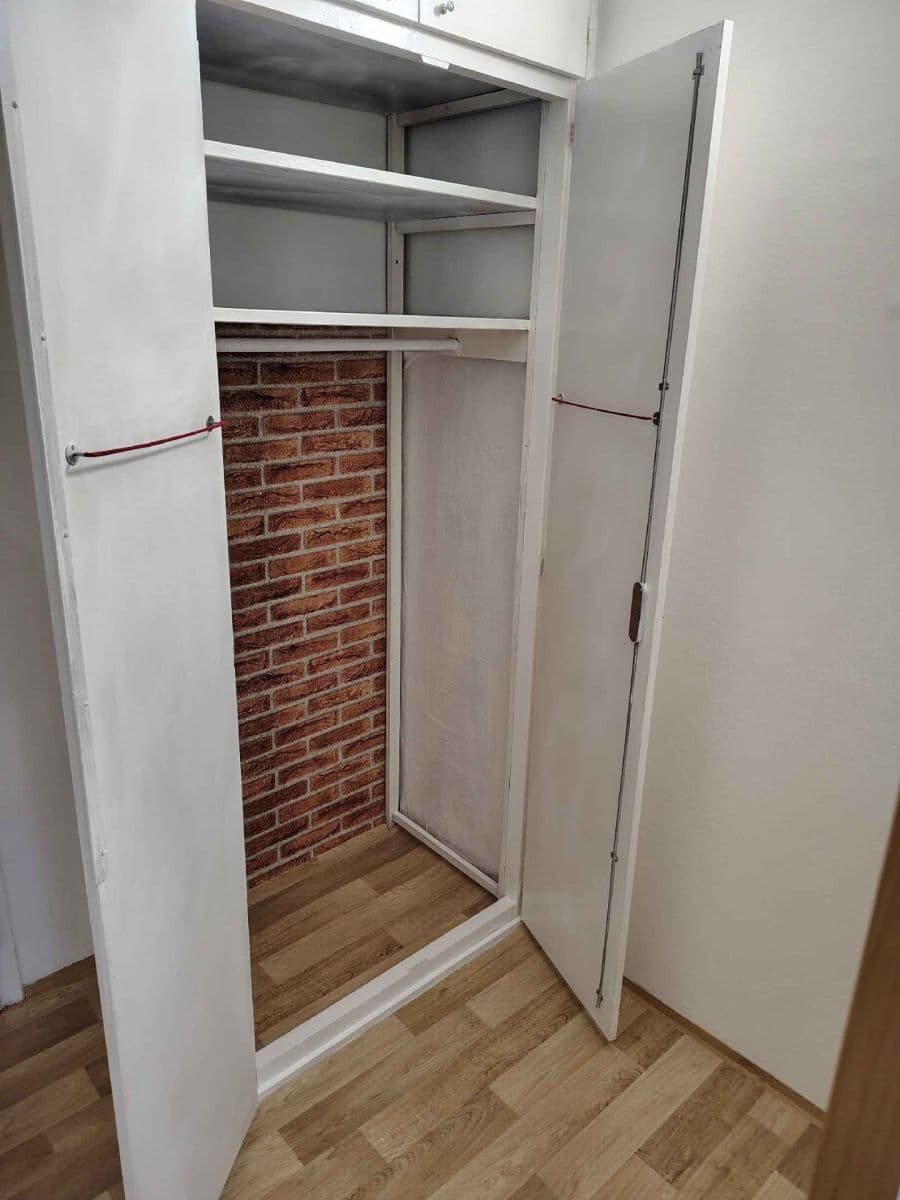 Prenájom bytu 1-izbový 34 m², Uzbecká, Brno, Jihomoravský kraj Prenájom bytu 1-izbový 34 m², Uzbecká, Brno, Jihomoravský kraj