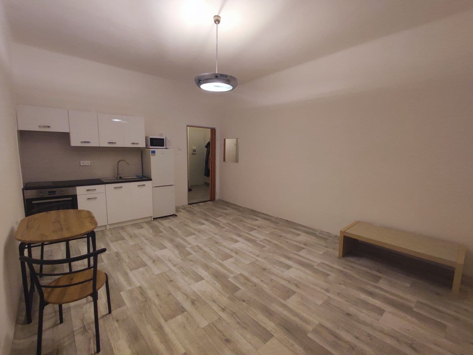 Prenájom bytu 1-izbový 30 m², Záběhlická, Praha, Praha Prenájom bytu 1-izbový 30 m², Záběhlická, Praha, Praha