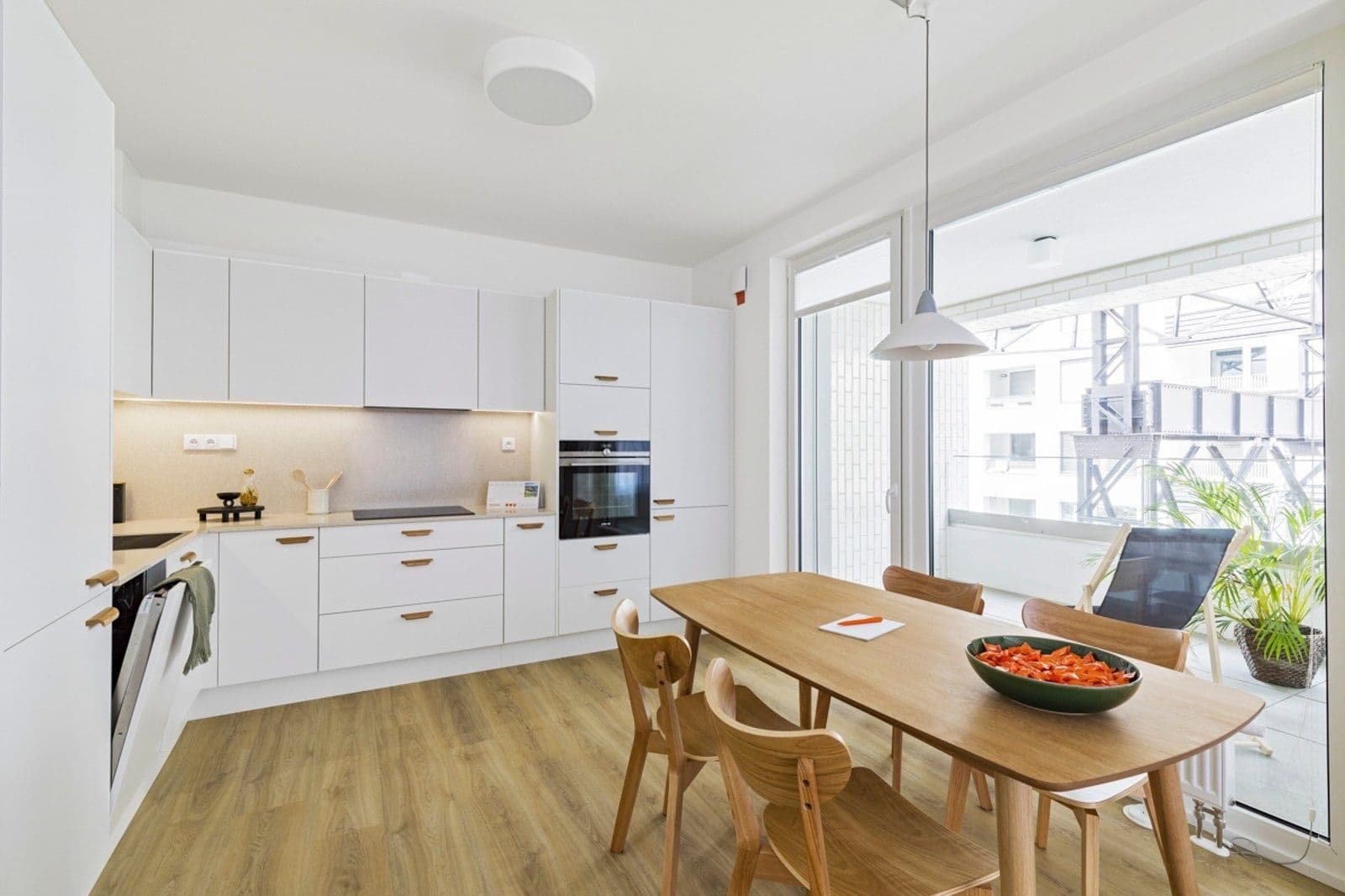 Prenájom bytu 3-izbový 82 m², U Pergamenky, Praha, Praha Prenájom bytu 3-izbový 82 m², U Pergamenky, Praha, Praha